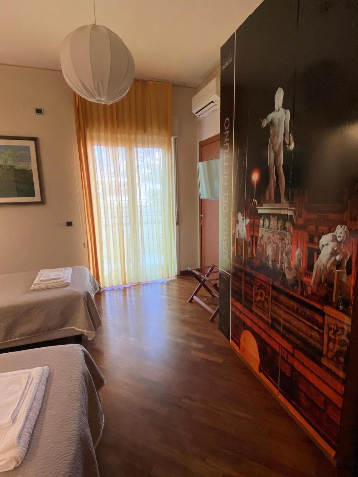 Casa Battisti Messina Guest House In Centro Citta, Ideale Per Famiglie O Gruppi Exterior foto